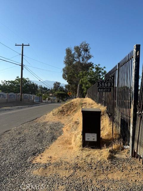 Jurupa Valley, CA 91752,5860 Marlatt