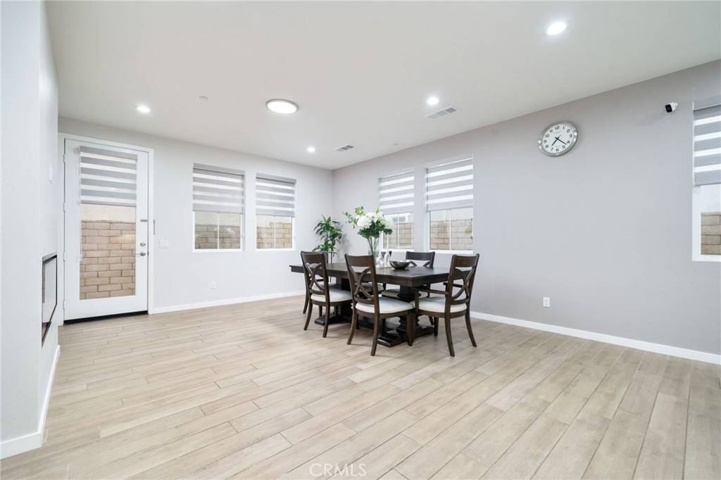 Ontario, CA 91761,2944 E Calgary ST
