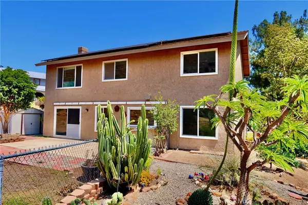 Jurupa Valley, CA 92509,5873 Winncliff DR