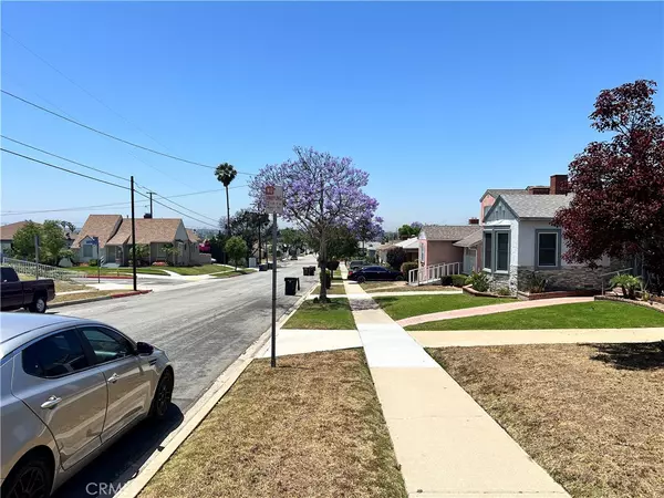 Los Angeles, CA 90047,1923 W 115th ST