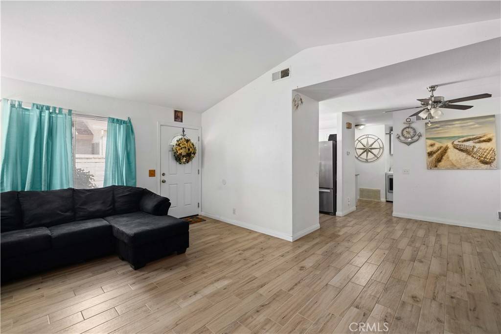 Palmdale, CA 93550,2722 Nandina DR
