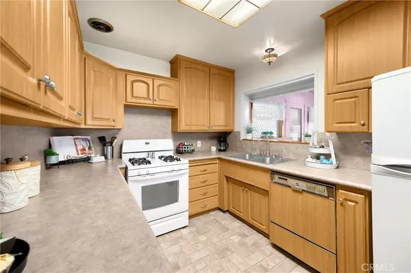 Pomona, CA 91767,1995 Cadillac DR