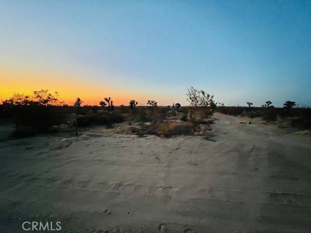 0 La Mesa RD, Phelan, CA 92371