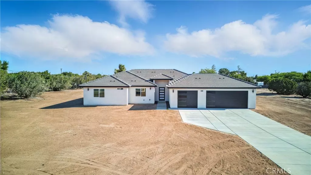 15658 Wells Fargo ST, Hesperia, CA 92345