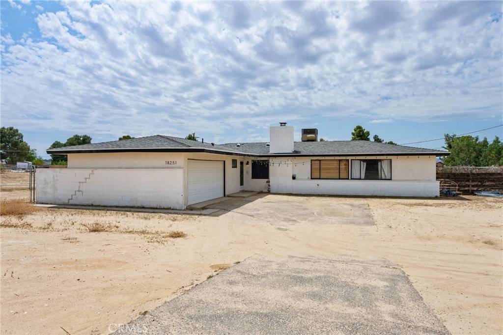 Apple Valley, CA 92307,18251 Hiawatha RD