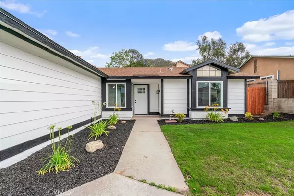 Fontana, CA 92337,11989 Suzanne DR