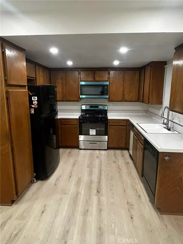 El Monte, CA 91733,10309 Bodger ST #14
