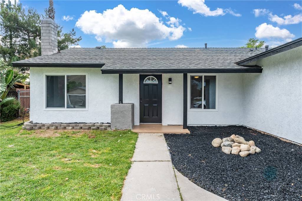 San Bernardino, CA 92407,4604 Lakewood DR
