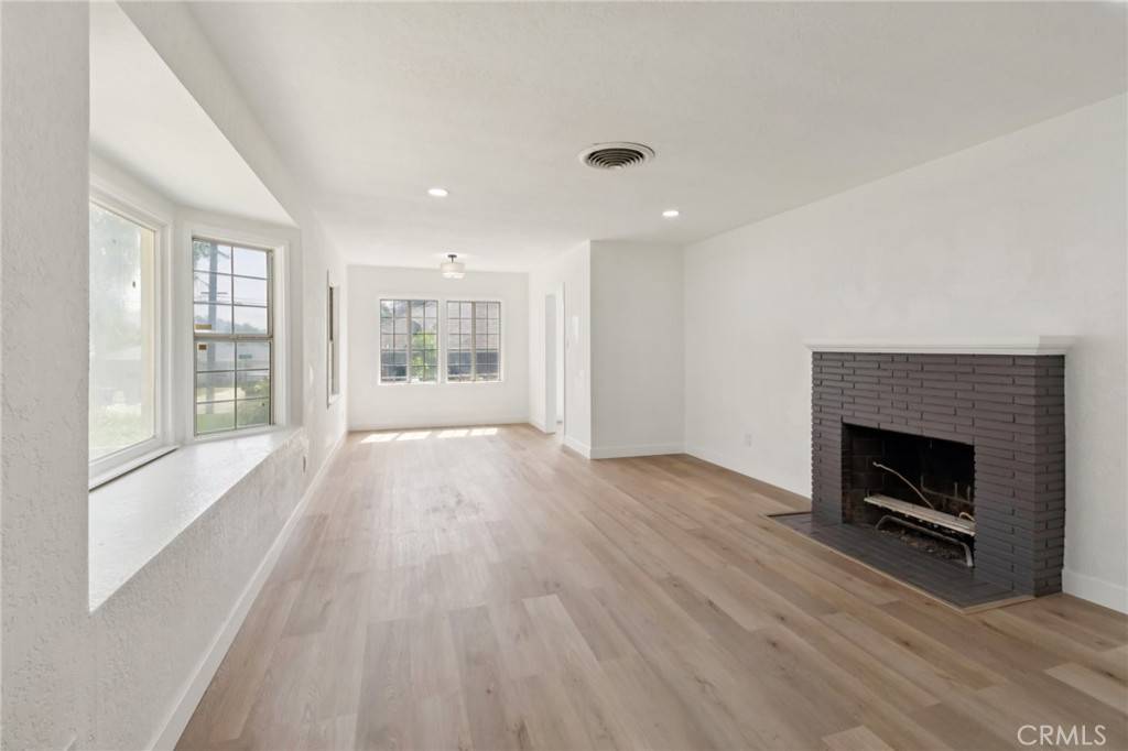 San Bernardino, CA 92405,717 La Porte AVE