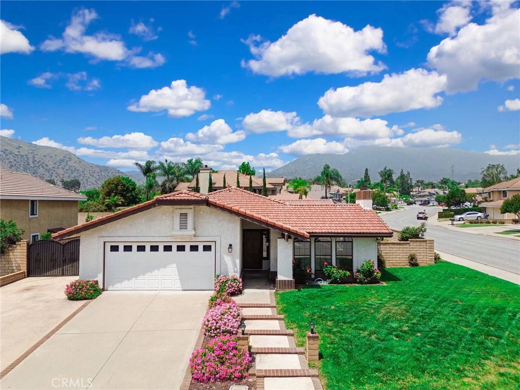 La Verne, CA 91750,5697 Los Robles