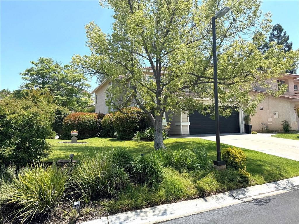 Canyon Country, CA 91351,20016 Tanager CT