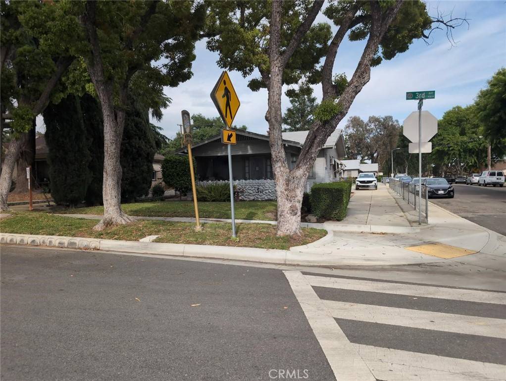 Upland, CA 91786,416 N 3rd AVE