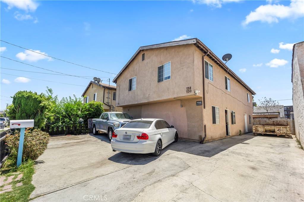 730 W 52 PL, Los Angeles, CA 90037