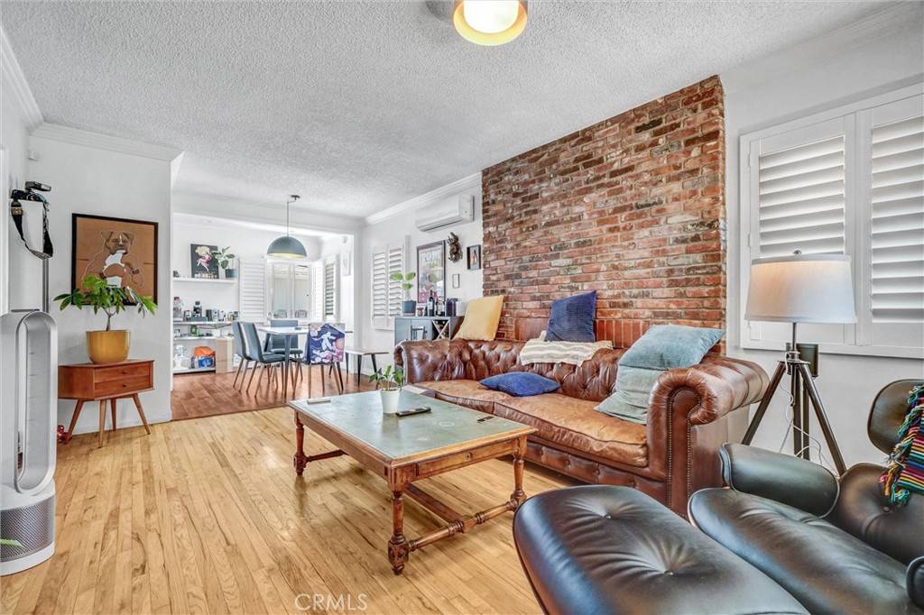 Long Beach, CA 90805,275 E Bort ST