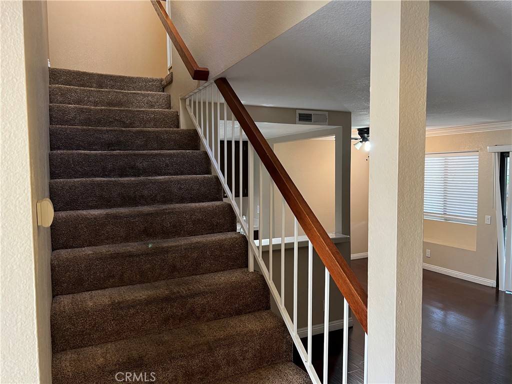 Rancho Cucamonga, CA 91701,6662 Altawoods WAY