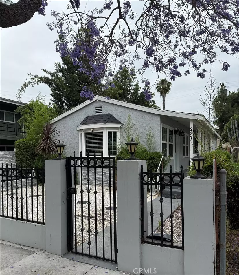 Long Beach, CA 90805,237 e 57th st