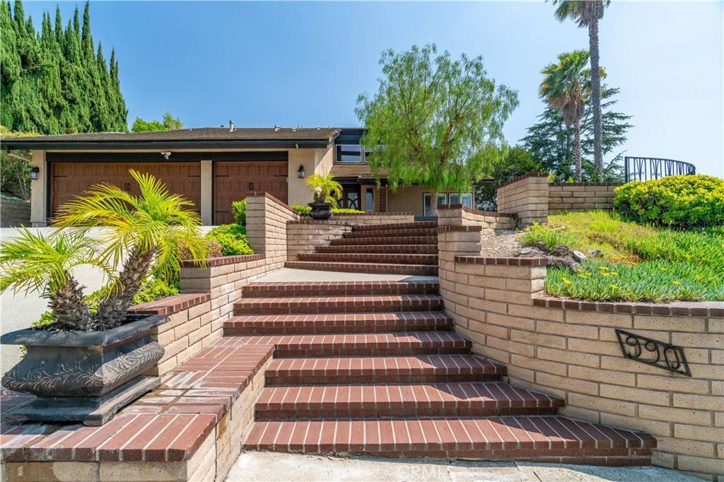 990 Calle Serra, San Dimas, CA 91773