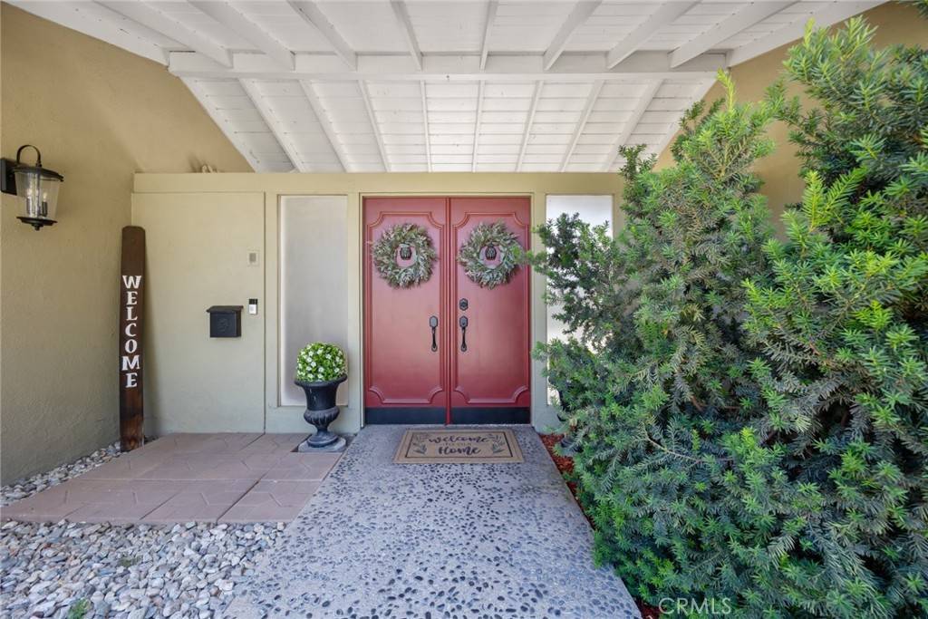 Glendora, CA 91741,112 S Hacienda AVE