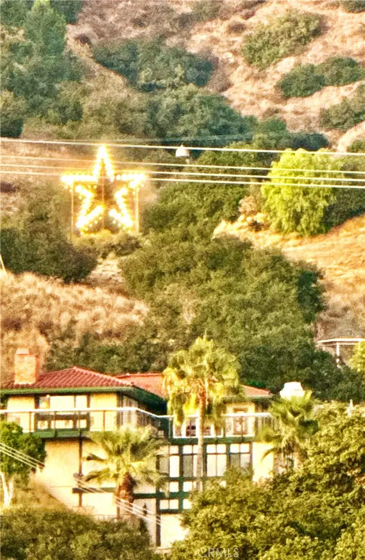 Glendora, CA 91741,946 N Glendora Ave