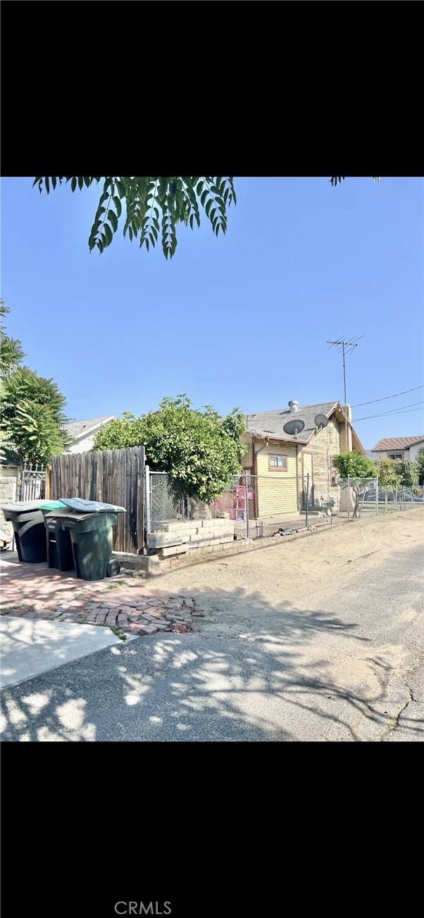 Colton, CA 92324,813 E D ST