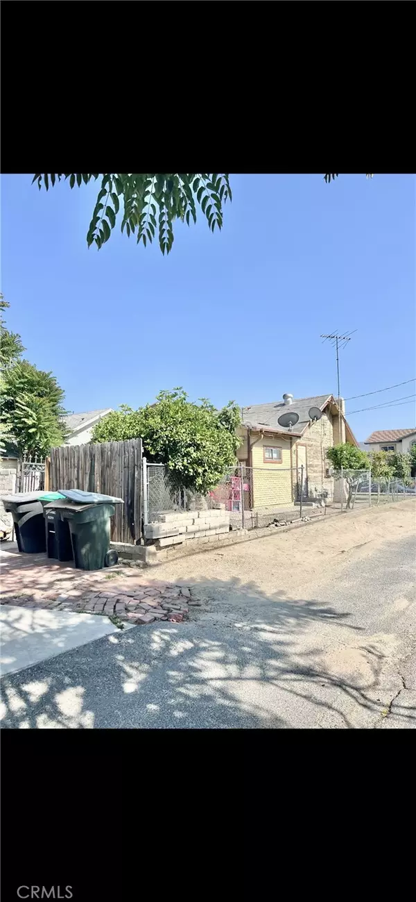 Colton, CA 92324,813 E D ST
