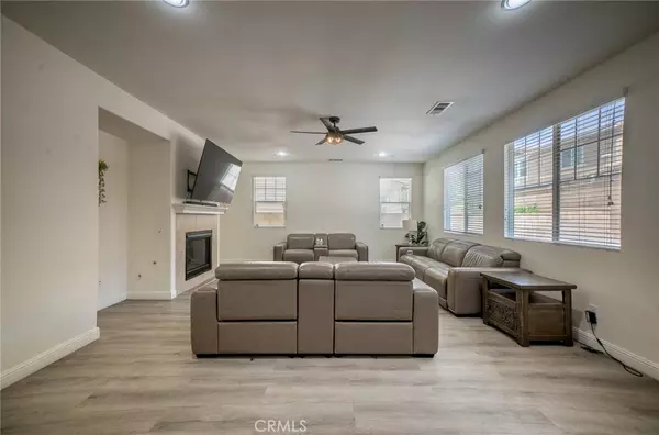 Fontana, CA 92336,15930 Chorus LN