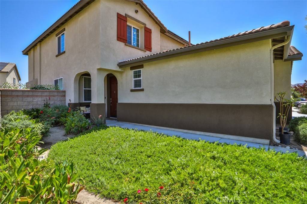 Jurupa Valley, CA 91752,6886 Cache WAY