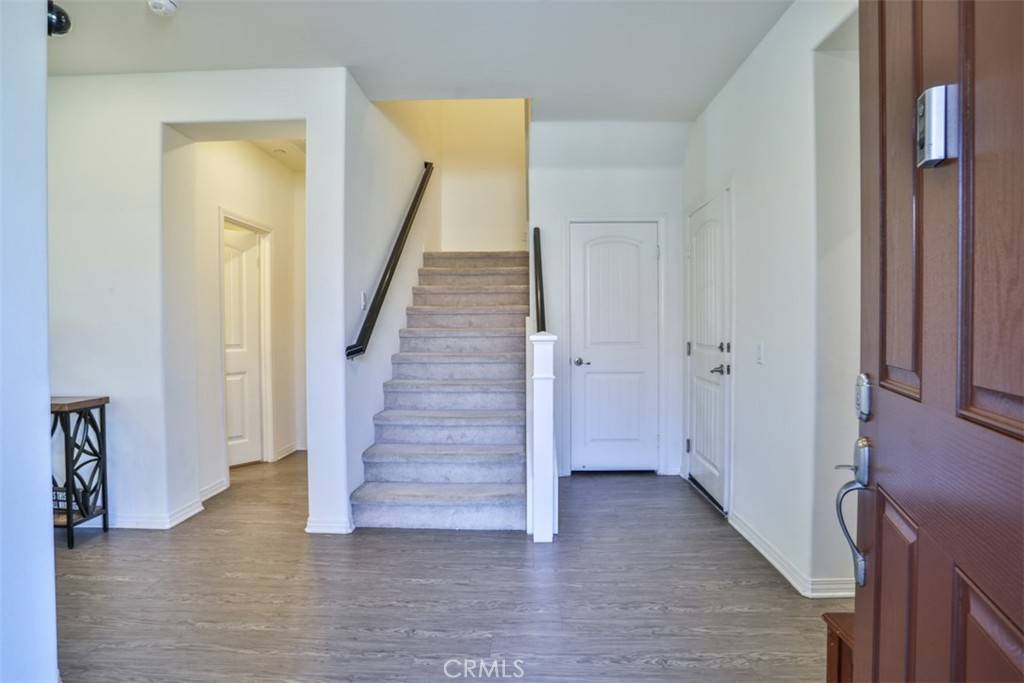 Jurupa Valley, CA 91752,6886 Cache WAY