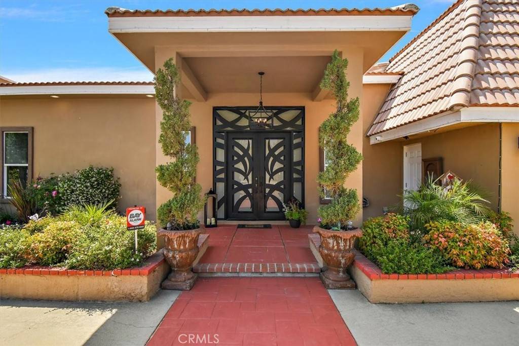 Upland, CA 91784,2335 N San Antonio AVE