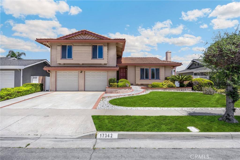 17342 Almelo LN, Huntington Beach, CA 92649
