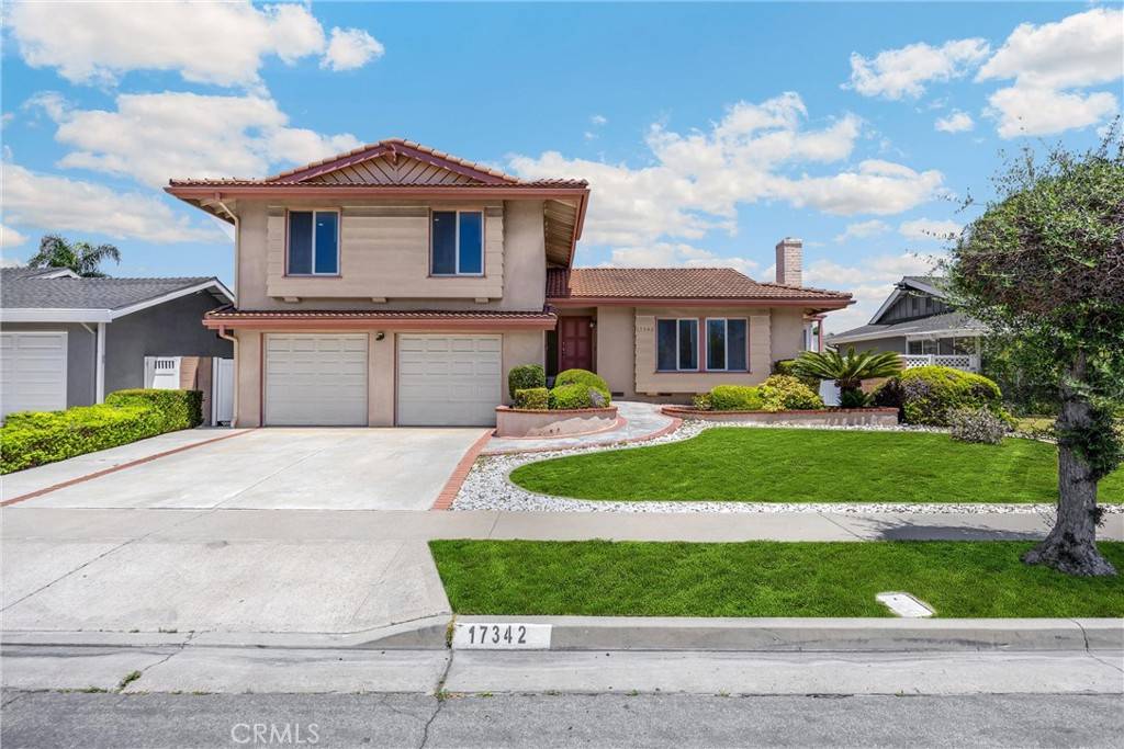 17342 Almelo LN, Huntington Beach, CA 92649