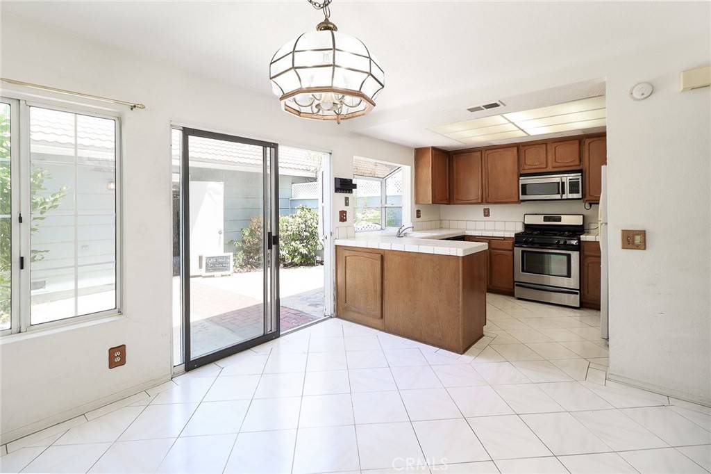 Simi Valley, CA 93065,345 Jeremiah DR #C
