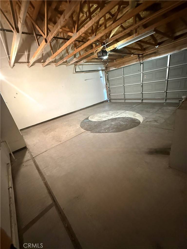 Victorville, CA 92392,13590 Fox Point RD