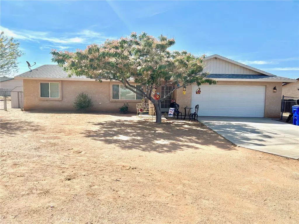 Apple Valley, CA 92307,16633 Neenach RD