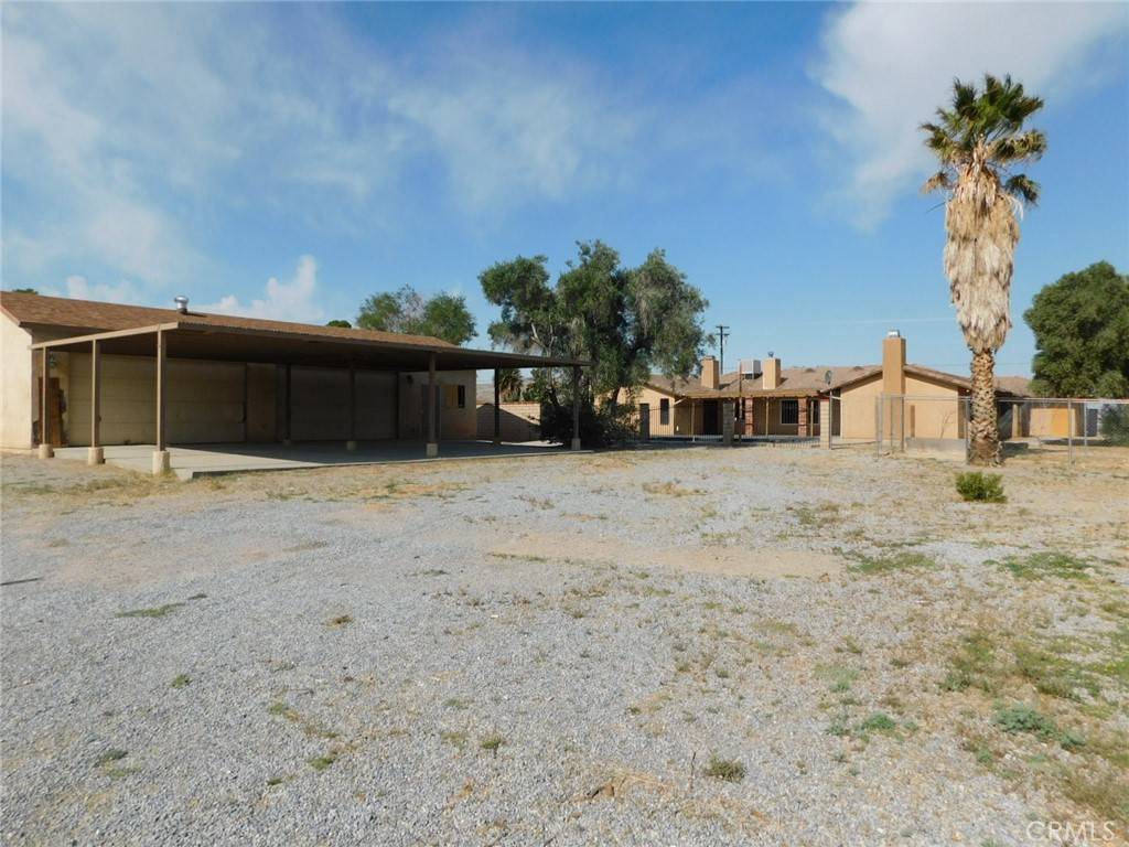 Apple Valley, CA 92308,10883 Milpas DR