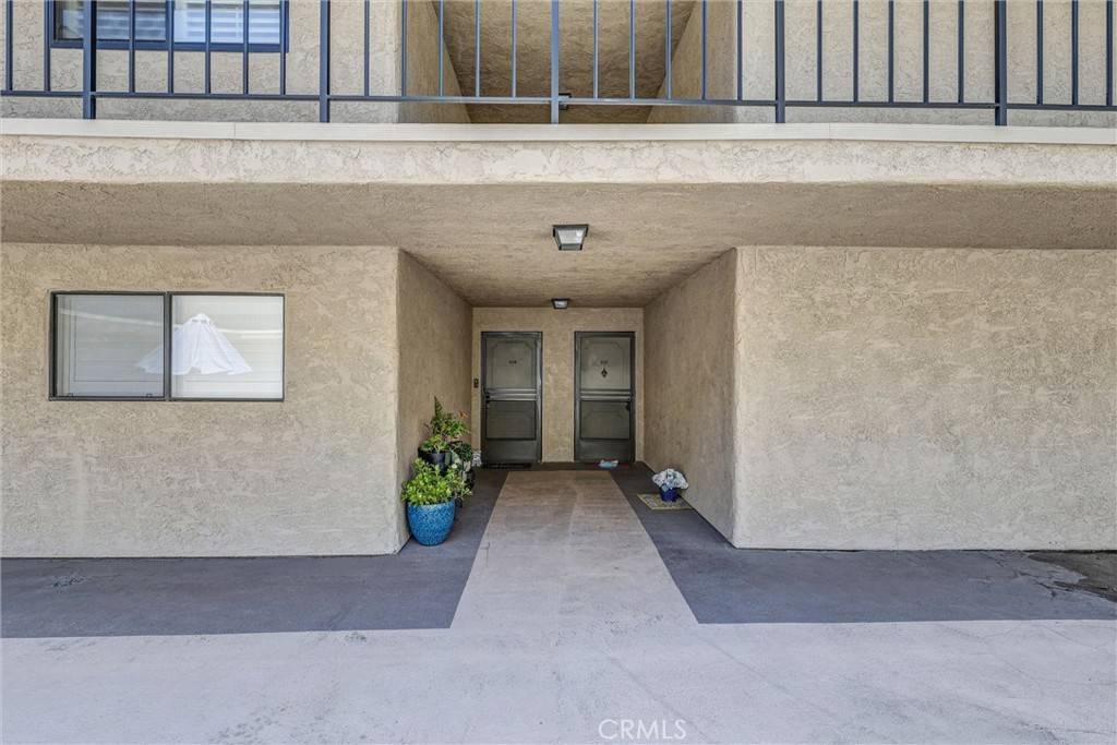 Seal Beach, CA 90740,12400 Montecito RD #208