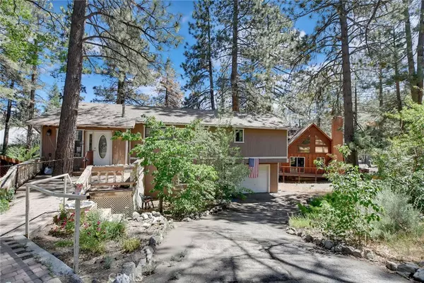 Wrightwood, CA 92397,23201 Cardinal RD