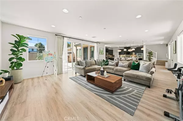 Glendora, CA 91740,433 W Bagnall ST