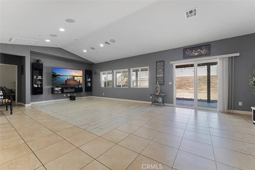Winchester, CA 92596,26833 Calico CT