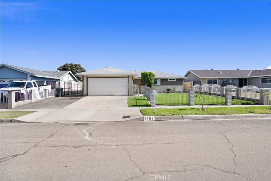 1593 W Carter ST, Bloomington, CA 92316