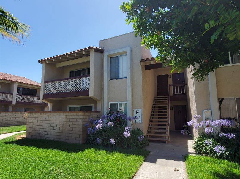 700 W La Veta AVE #F2, Orange, CA 92868