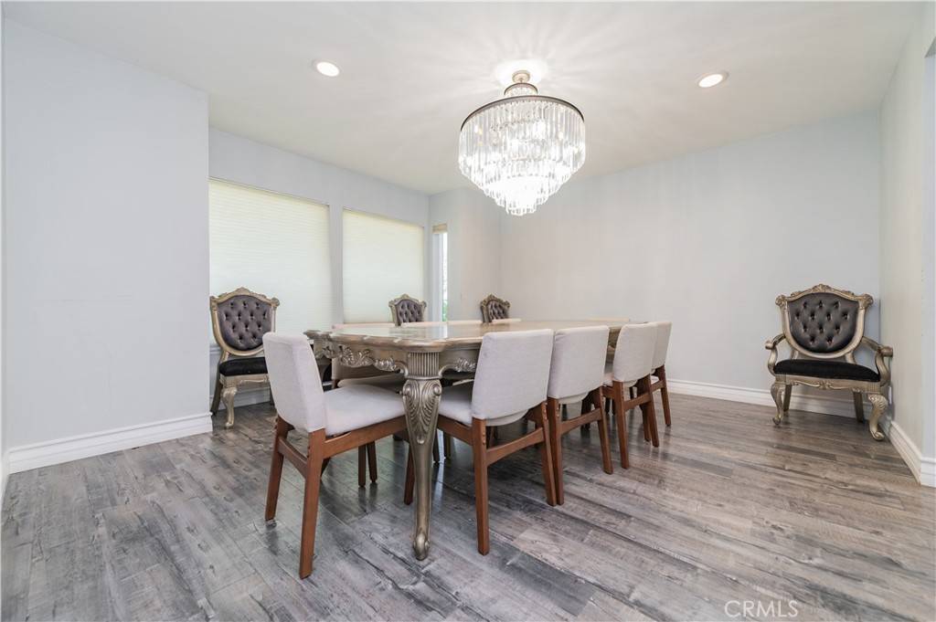 Santa Ana, CA 92705,2325 N Linwood ST
