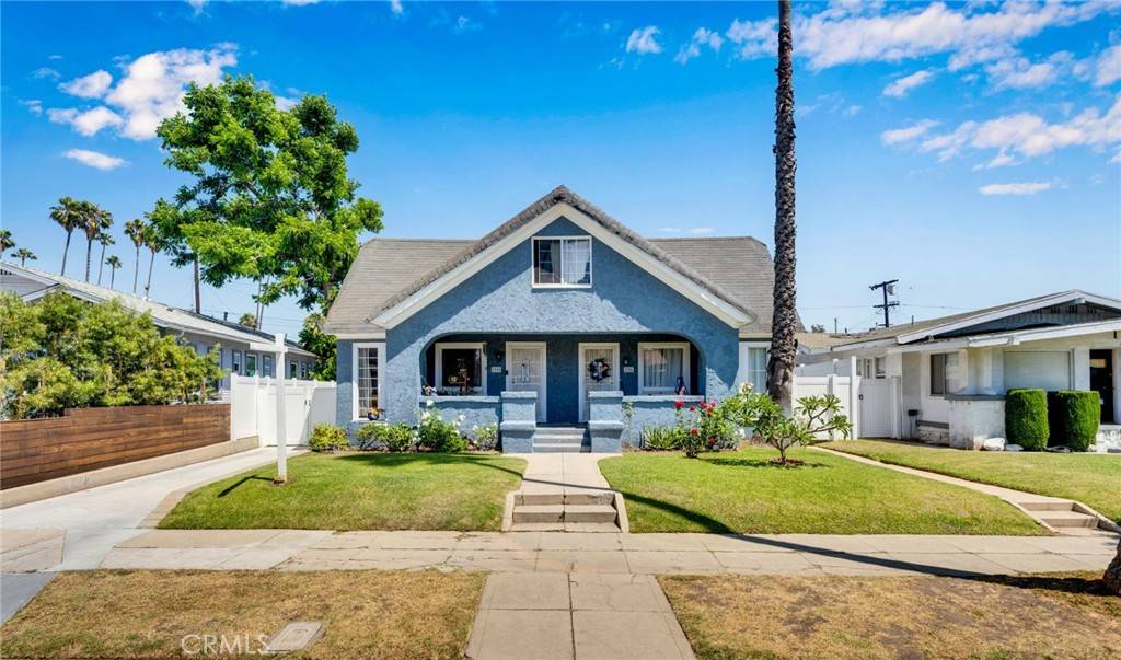 Los Angeles, CA 90016,2304 Hillcrest DR