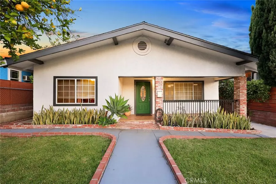 2812 silver street, Los Angeles, CA 90065