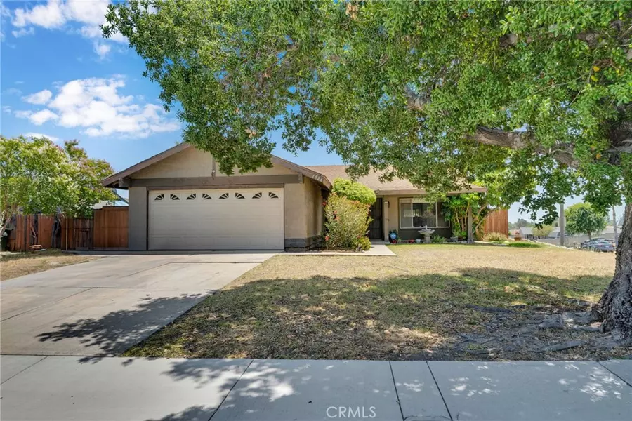 1926 E 7th ST, Ontario, CA 91764