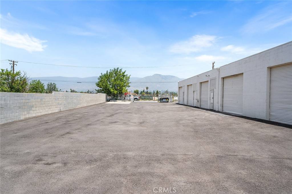 Highland, CA 92346,27170 5th ST