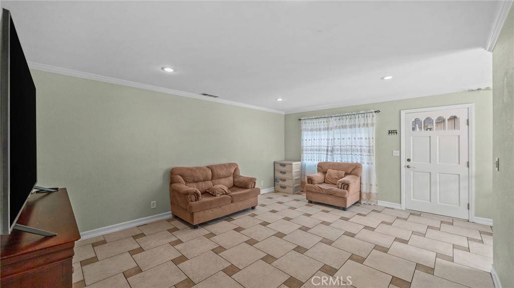 Baldwin Park, CA 91706,3856 Baldwin Park BLVD #B