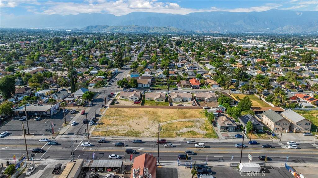 San Bernardino, CA 92411,1082 W 5th ST
