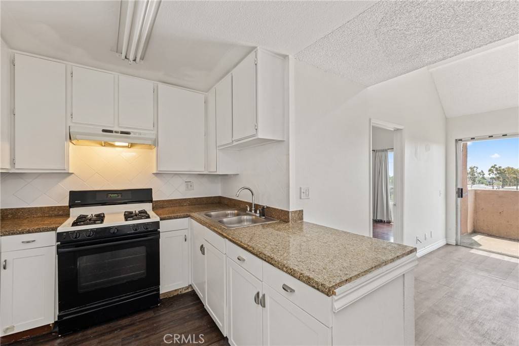 Santa Ana, CA 92701,450 E 4th ST #419