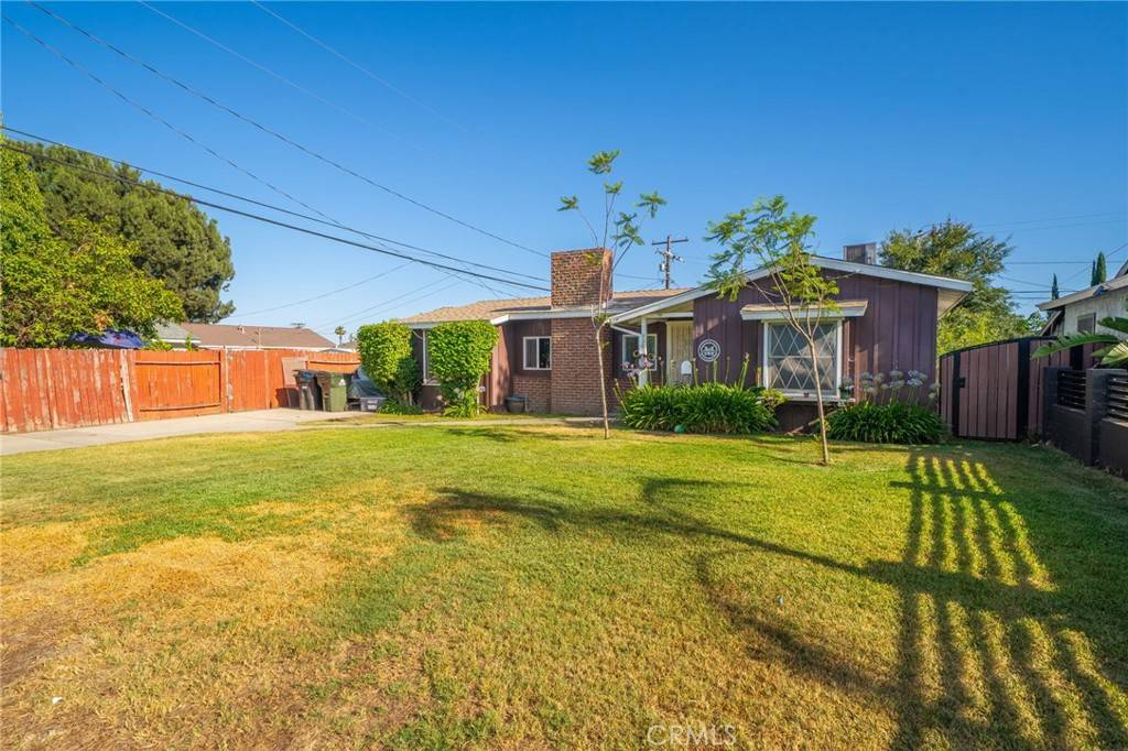 Ontario, CA 91764,950 E Yale ST